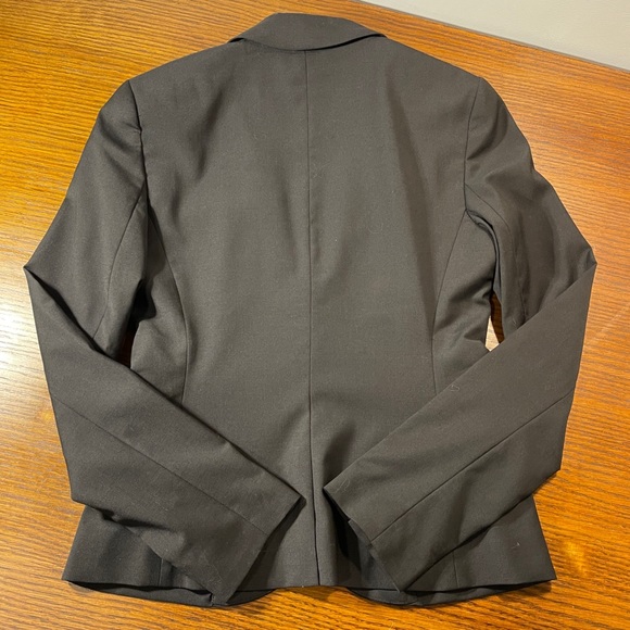 Aritzia | Talula Blazer - Picture 2 of 4